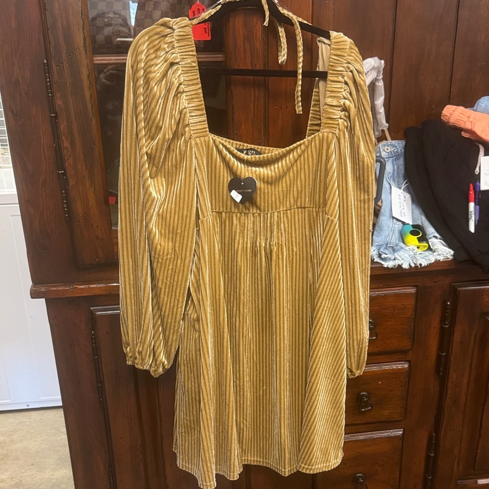 Square-Neck Velvet Midi Dress in Mustard Gold